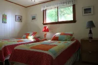 Panorama Waterfront Guest House North of Sturgeon Bay on the shore of Green Bay