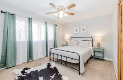 Charming 3-bedroom house in peaceful neighborhood Hotels near Center for Natural Science