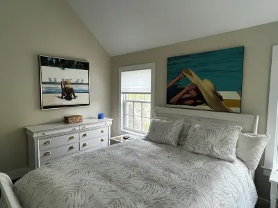 The Sandbox! Completely renovated in-town 3br, 2+ bath with pool & poolhouse. Các khách sạn gần Cryder Beach