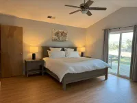 Cozy Countryside Home on 5 Private Acres - 30 Min. to Sequoia Park Entrance Hôtels à proximité de : General Sherman Tree