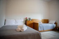 Betty's 4 Seasons in Agria Hotels in Agria