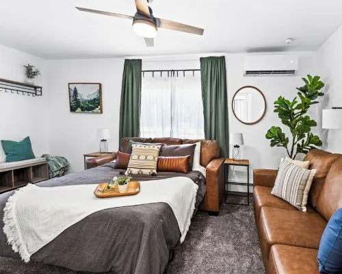 The Sly Fox - Lake/Dine/Drink/Shop - Sleeps 6/Dog-Friendly 투 하버 호텔