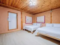 Romain Pension Hotels in Gapyeong-gun