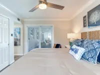 Heated pool on water, 3-bedroom house in beautiful Tampa