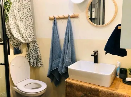 Comfortable studio in the cathedral district Отели в г. Безье