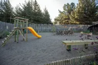 Bomar Lodge Hotels in Navidad