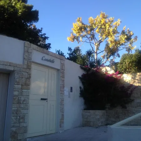 In villa, duplex 42 M2 center for 4 open terrace / garden parking space