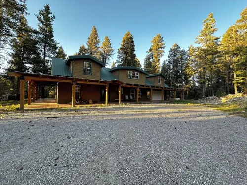 Corina's Grace Way Lodge