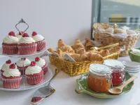 Estoril Village Guest House Hotel dekat Pantai Poca