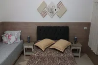Enjoy nature in this delightful suite+1 bedroom: air conditioning/wi-fi/TV/barbecue. MANUAL