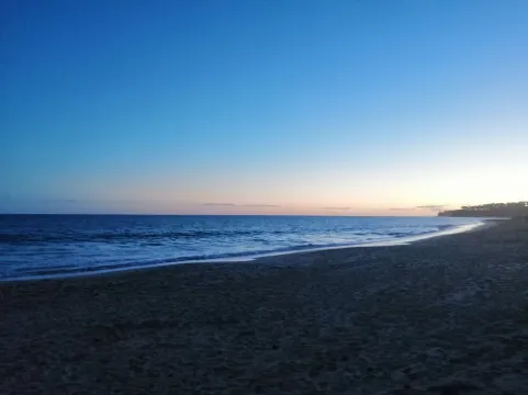 Apart. Esquinzo Cerca del mar