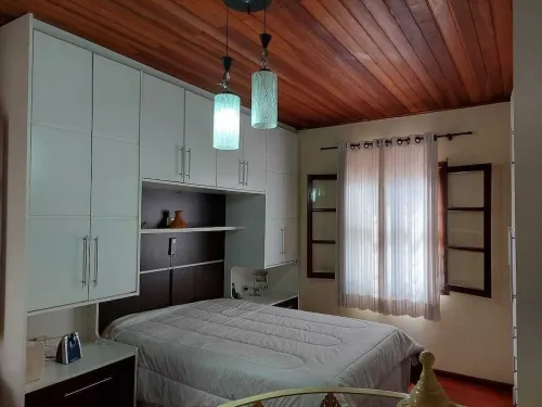 Beautiful farm with stunning views located in a charming and beautiful condominium.