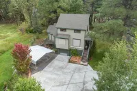 4 BED, 3-BATH PRIVATE FLAGSTAFF RETREAT CENTERALLY LOCATED NEAR MTB & ATV TRAILS