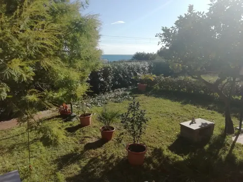 Private house with garden 100 meters from the sea - CITRA code 008065-LT-0050