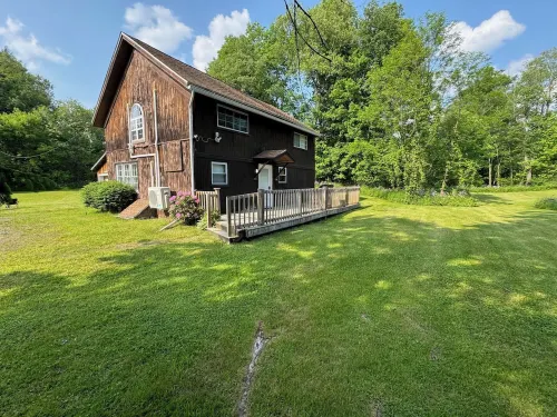 Cooperstown Area Charming Carriage House