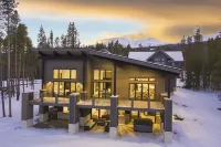 *New construction*Chalet on Peak 7 in Breckenridge - 3 miles to Breck Ski Resort Hotels near High Country Snowmobile Tours - Heeney Outpost