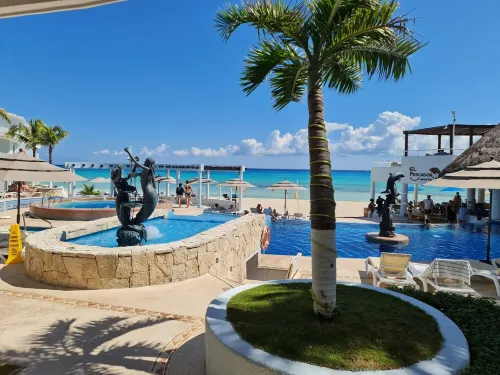 Truly ocean front penthouse in Playa del Carmen