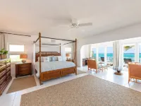 So Serene Oceanfront Villa, Rum Point, Private Beach, Hot Tub, Kayak, Snorkeling Hotels in Rum Point