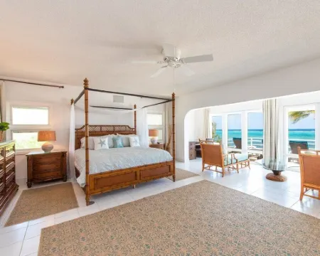 So Serene Oceanfront Villa, Rum Point, Private Beach, Hot Tub, Kayak, Snorkeling Hotels in North Side