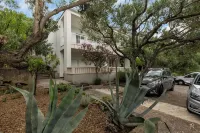 BRELA "A2" quiet location STUDIO vacation apartment Hotels in Brela