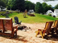 Renovated Bungalo Village Cottage on Crystal-Clear Newfound Lake