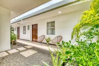 Modern 1bd/1ba Apartment in Center of Jaco w/AC