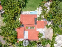 The gorgeous Villa Giraldez with a spectacular view over the Golf course Hotels in 