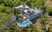 Ocean Views, Solar, Generator Private 3 Bedroom Home