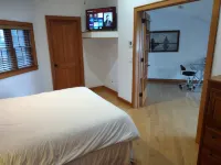 Lake Front Heated Floors Romantic Hot Tub Firepit Foosball Ski Screen Porch Boat Hotels in Highland