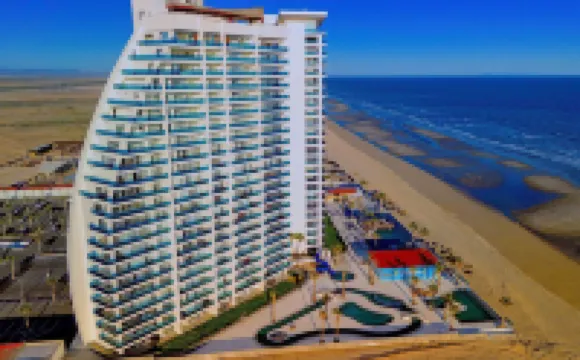 Beachfront 1-bedroom luxury condo at Encantame Towers by the Sea of Cortez.