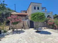 Spectacular sea view-Private Pool-Unlimited WiFi-Walking Distance to Beach