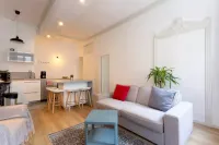Beautiful 2 Rooms Full Center Tram 1 min