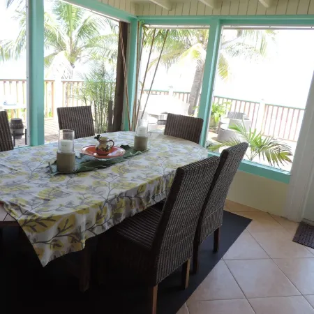 SPACIOUS  OCEAN FRONT PROPERTY-RUM POINT DRIVE w/Private Beach. Pet Friendly....