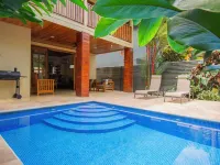 Villa Del Sol, steps to Dominical Beach with Private Pool! Hotels in Dominical