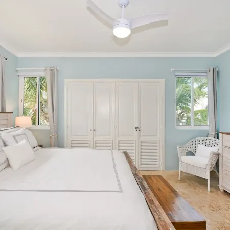 Playa Turquesa D-301 Premier Beachfront Ocean View 100mbps Wifi