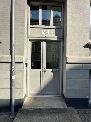 Modern apartment for 6 in city center