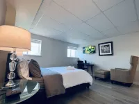 Merritt Crown Hill - 1 bedroom w/AC Suite 100