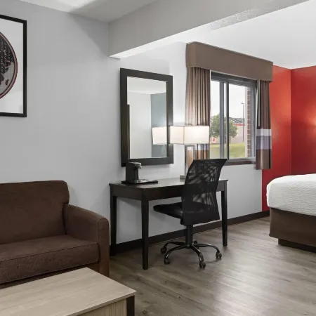 Ramada by Wyndham Cedar Rapids South Hotels in Cedar Rapids