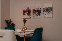 Cozy Oasis in Heart of DC Suburb w/ Free Parking Các khách sạn gần Quarry House Tavern