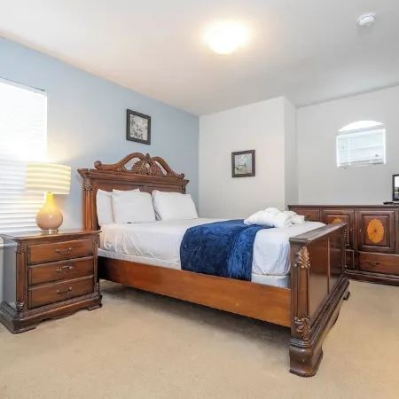 Your Dream Family Vacation Home – 5Br, 5BA & Sun-Filled South-Facing Pool!