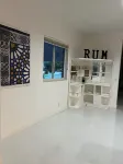 3-bedroom in Davie . WiFi, AC. Pool ,near to Sawgrass Mall, Hard Rock ,F Garden,