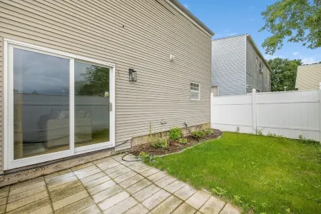 Cozy newly remodeled home close to major amenities  in Connecticut a