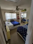 Beachside Beach Retreat-Walk to the beachPet-friendly) 시티 오브 새틀라이트 비치 주변 호텔