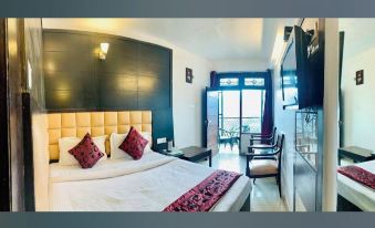 Hotel Mount N Lake - Housity