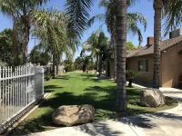 HaciendaElOasis Harmony Ca附近的飯店