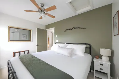Barndominium with Mountain Views & Hot tub! Pets Welcome! Các khách sạn gần The University of Virginia