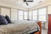 Sequoia/Kaweah Hospital Duplex 2/2