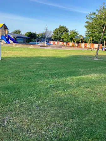 Modern cabin at beautiful Pohara Beach Отели в г. Похара