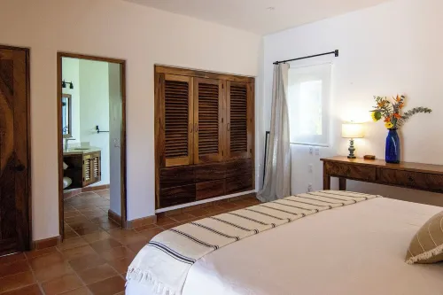 Spacious private villa compound, pool in beautiful San Pancho