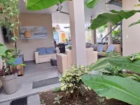 Casa Aloma Downtown La Fortuna, 4 bedrooms, 4 bathrooms, pool, sleeps 10.